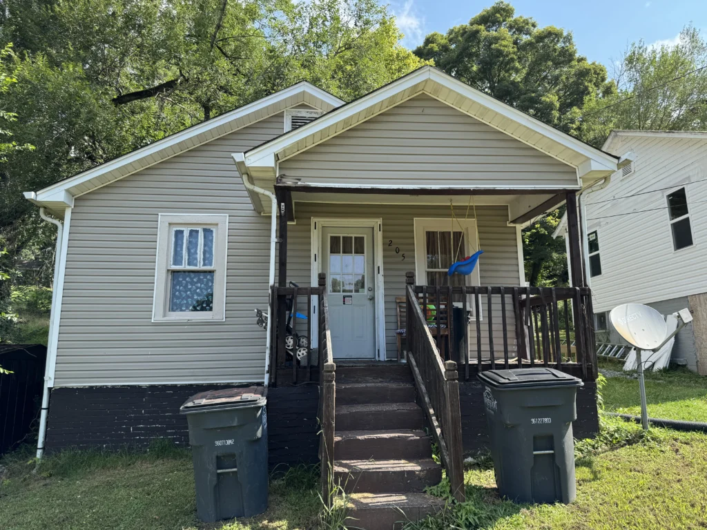 Favor Home Solutions paid cash for this fixer-upper
