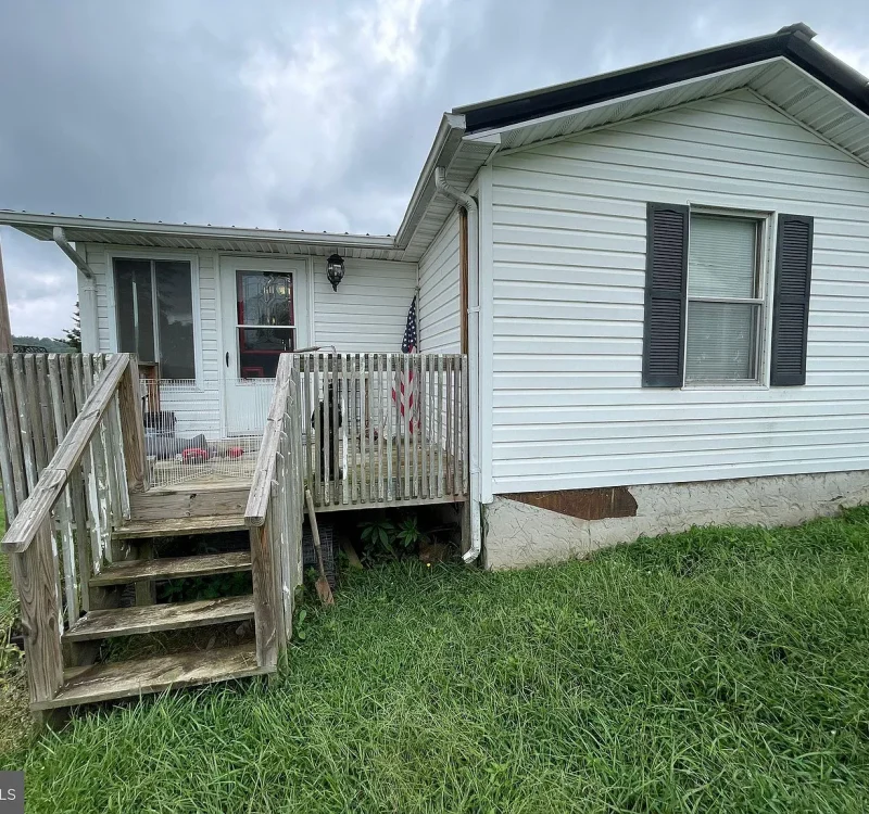 Favor Home Solutions provided a fast solution for this homeowner